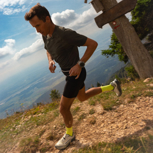 �������EMERRELL  AGILITY PEAK 6�@�A�W���e�B�s�[�N6�@�����Y